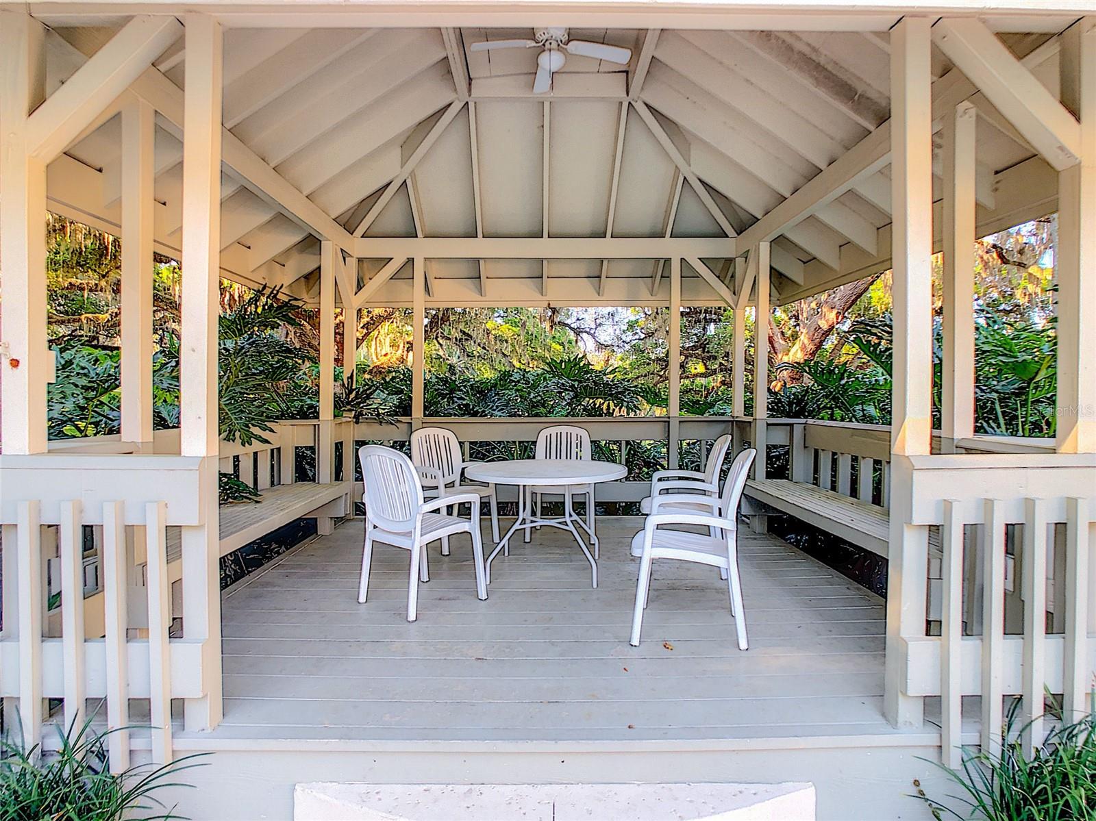 103 Red Cedar Dr