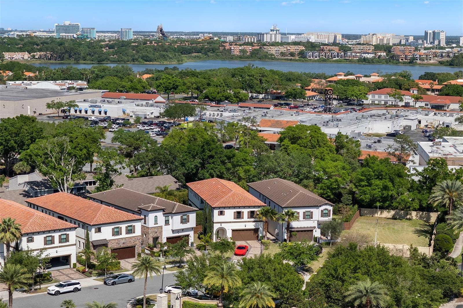 8113 Via Vittoria Way