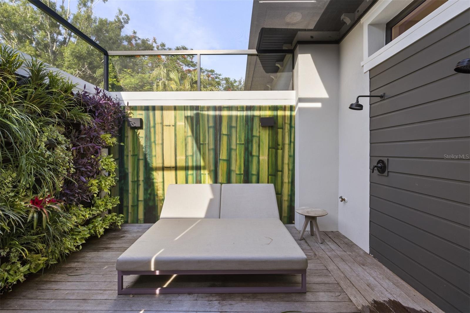 3428 Chaine Du Lac Blvd