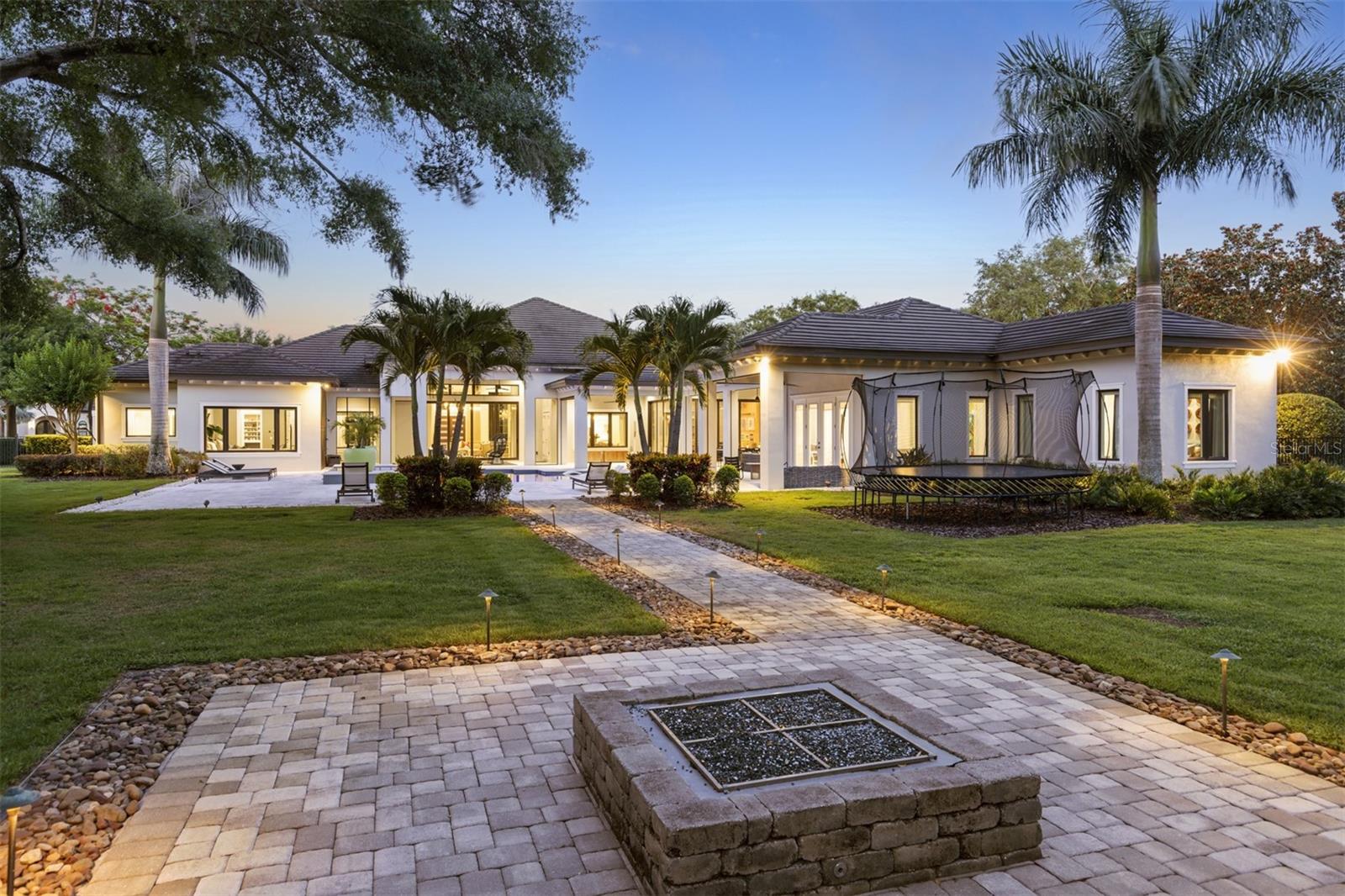 3428 Chaine Du Lac Blvd