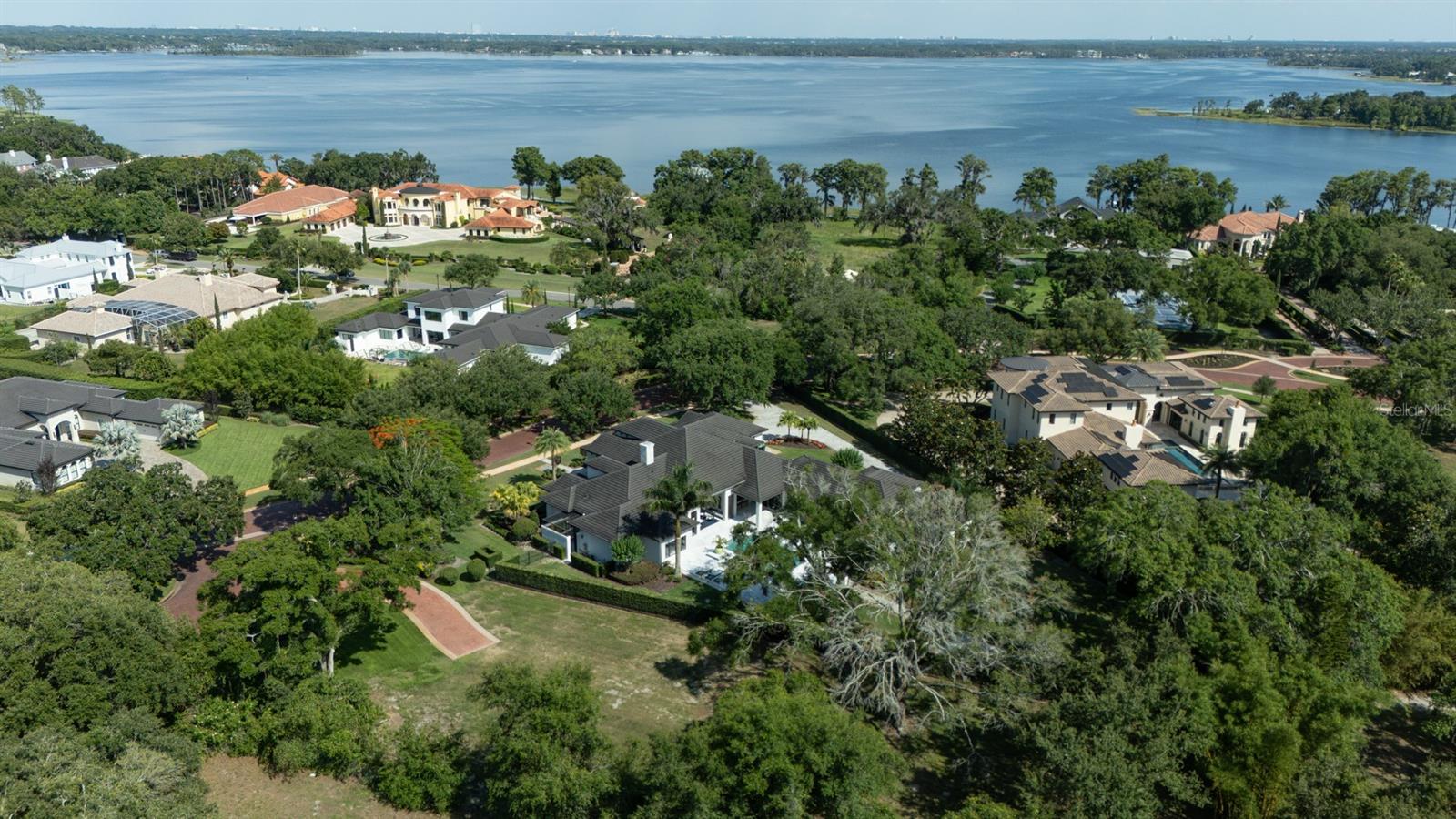 3428 Chaine Du Lac Blvd