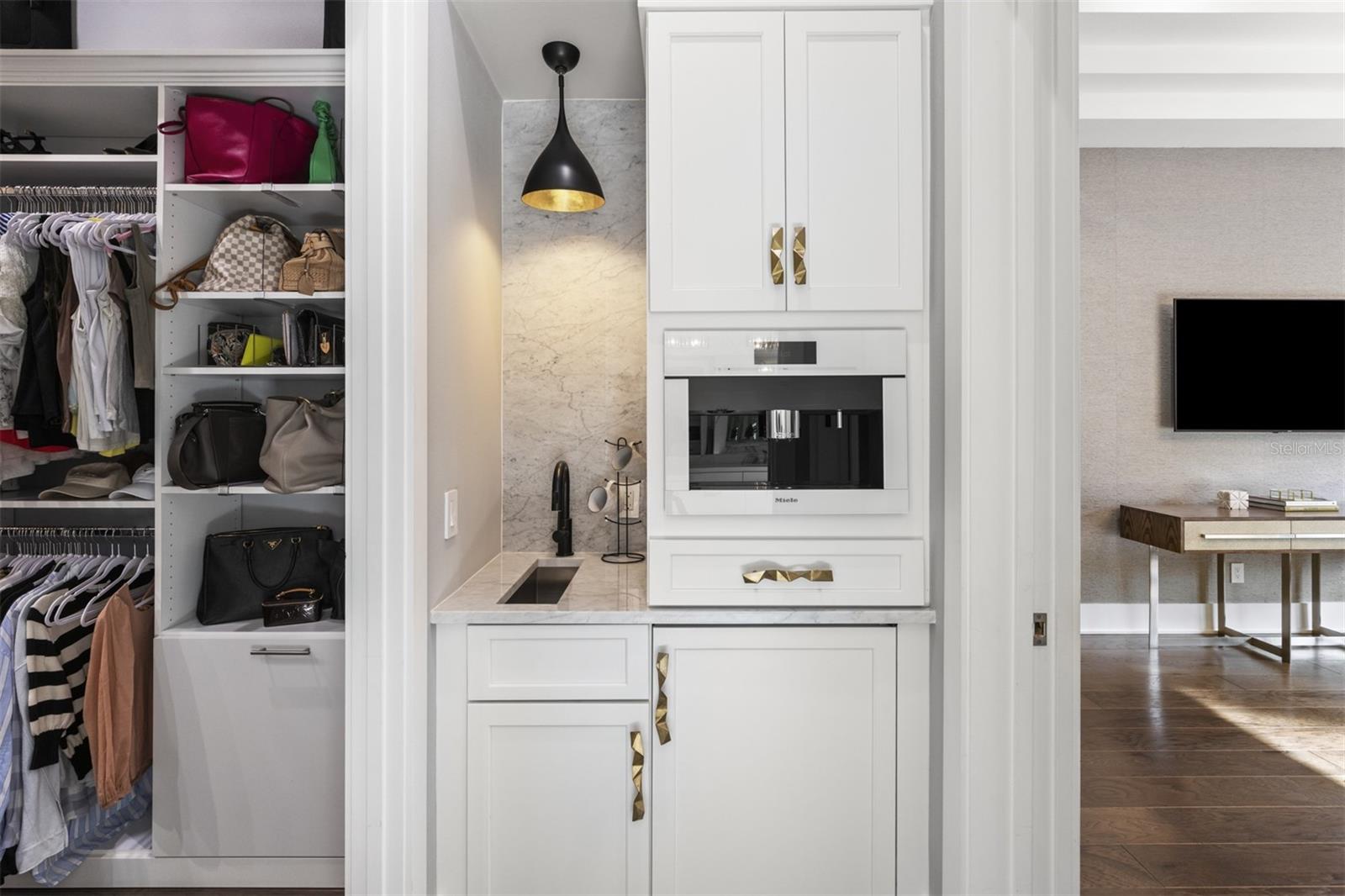 3428 Chaine Du Lac Blvd