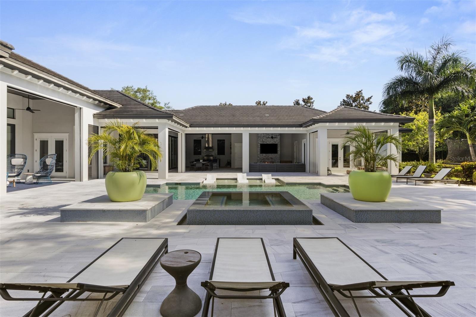 3428 Chaine Du Lac Blvd