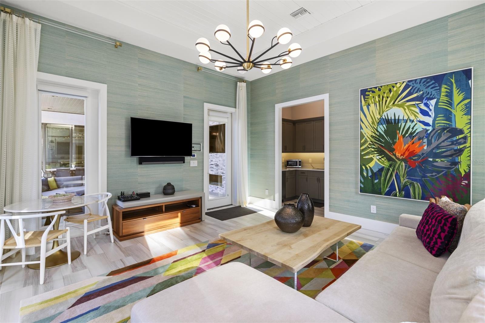 3428 Chaine Du Lac Blvd