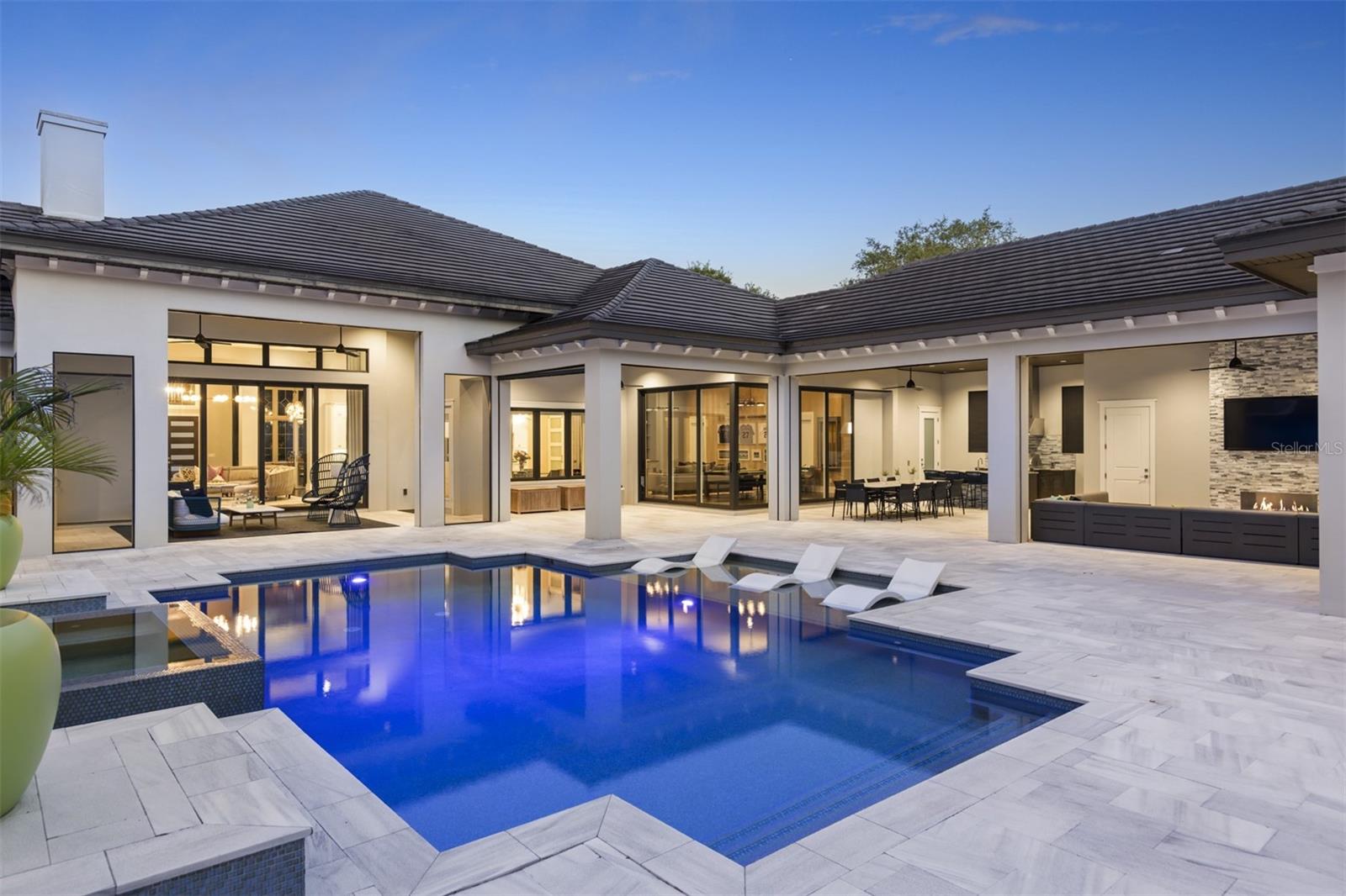 3428 Chaine Du Lac Blvd