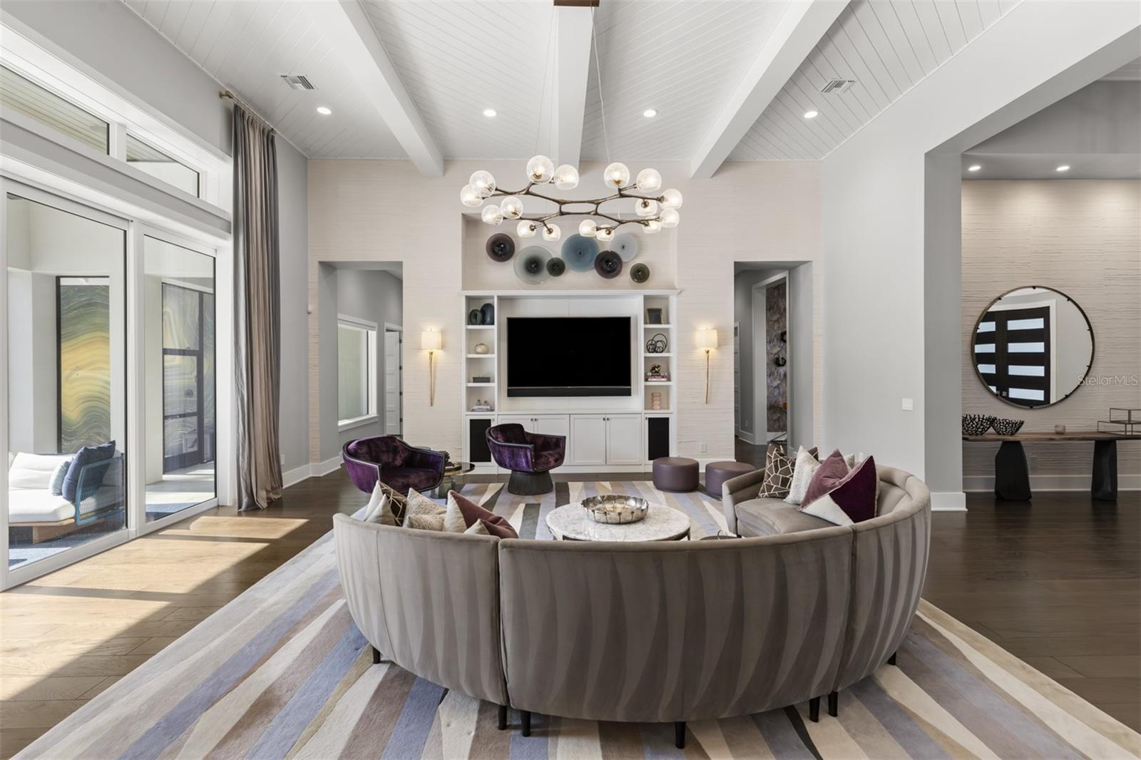 3428 Chaine Du Lac Blvd