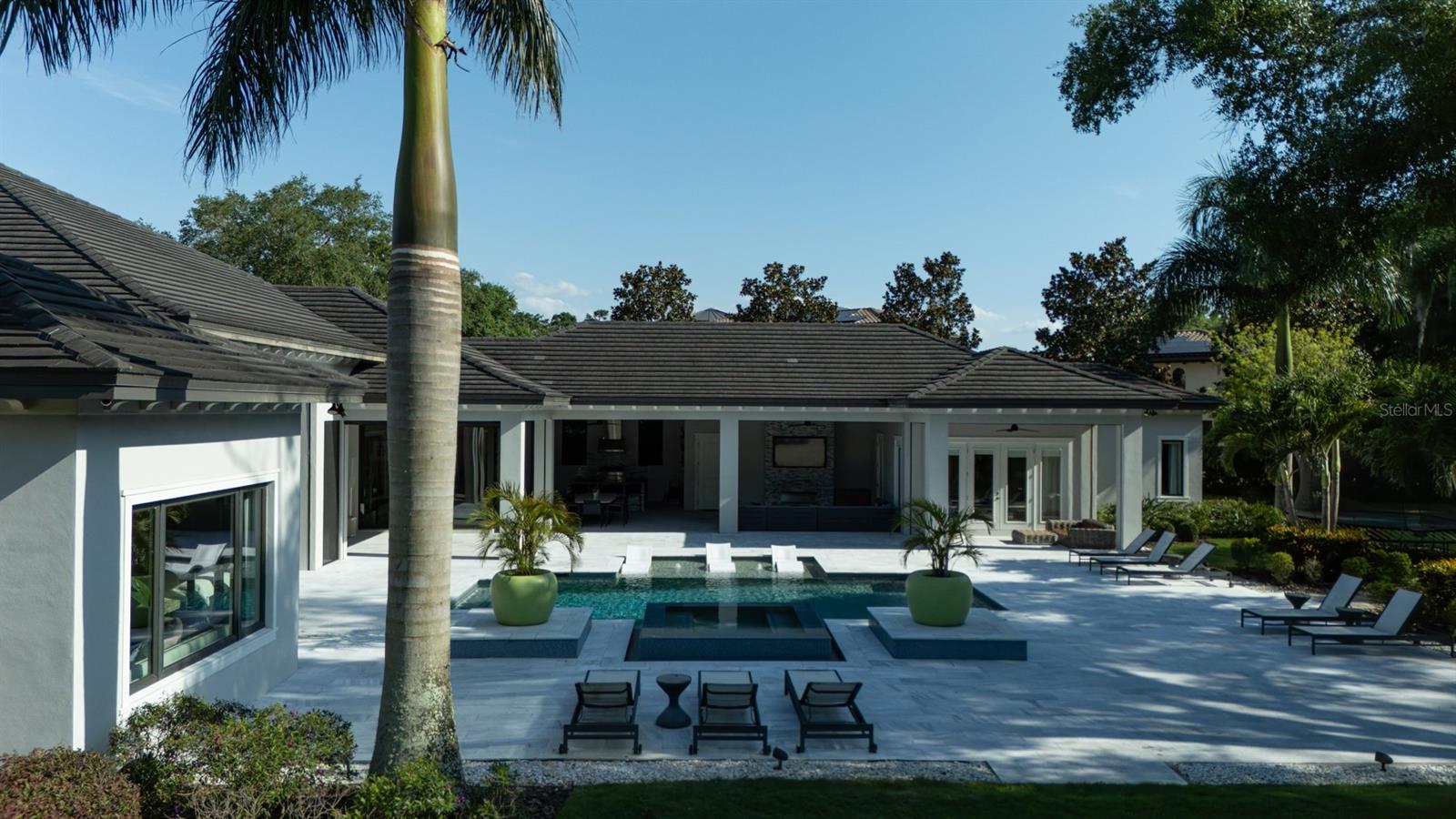 3428 Chaine Du Lac Blvd