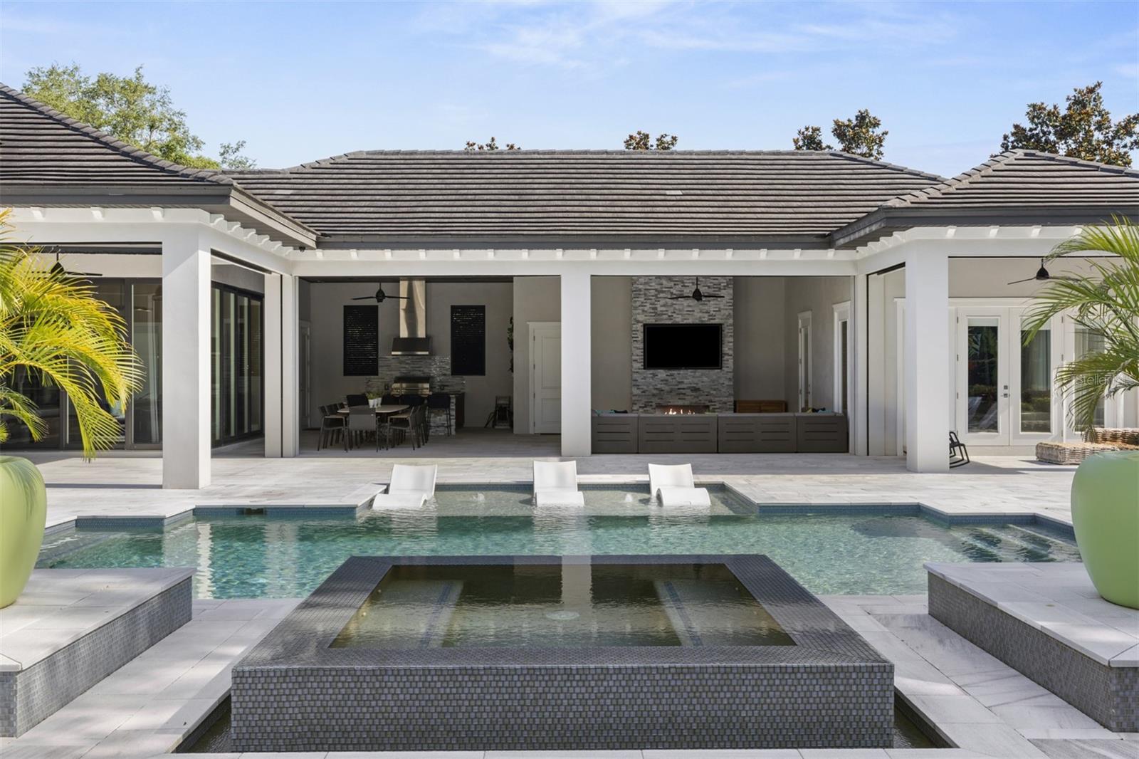 3428 Chaine Du Lac Blvd