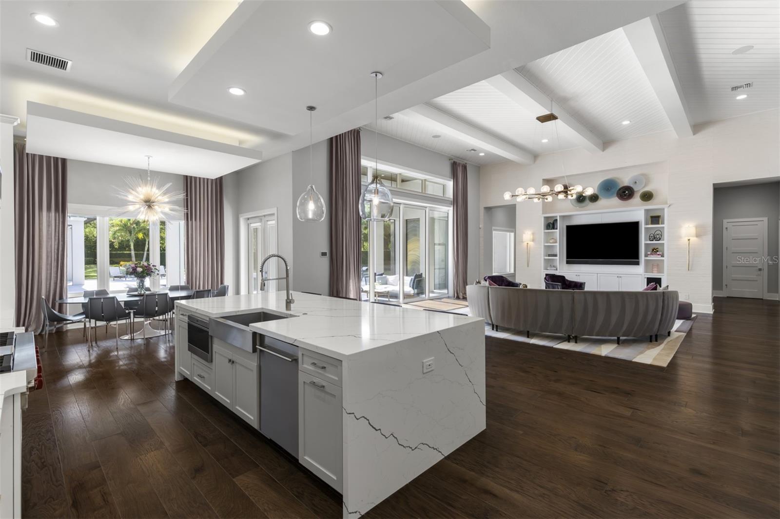 3428 Chaine Du Lac Blvd