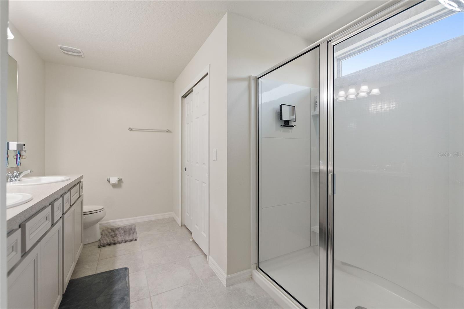 17244 Goldcrest Loop