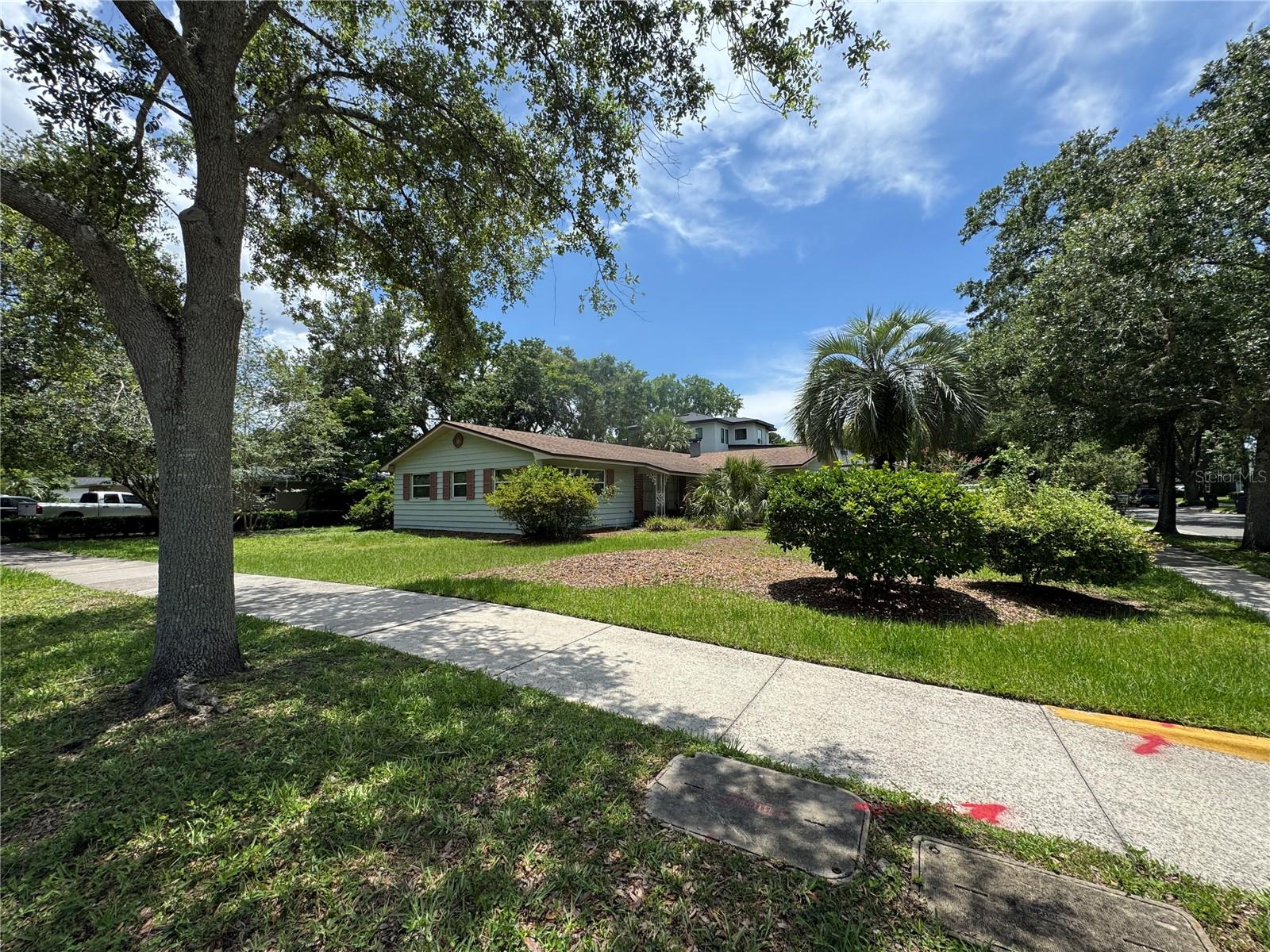 1730 Oneco Ave