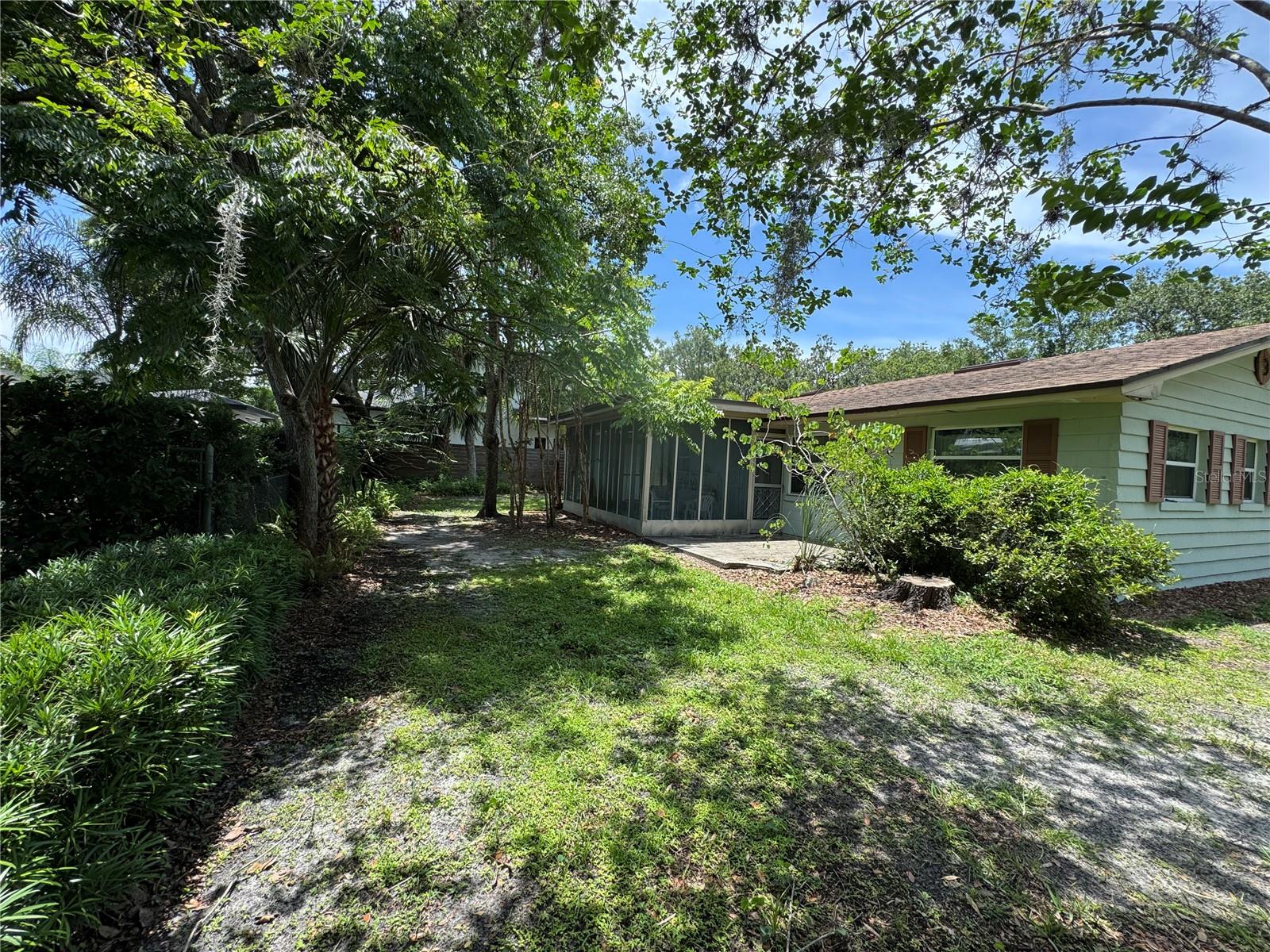 1730 Oneco Ave