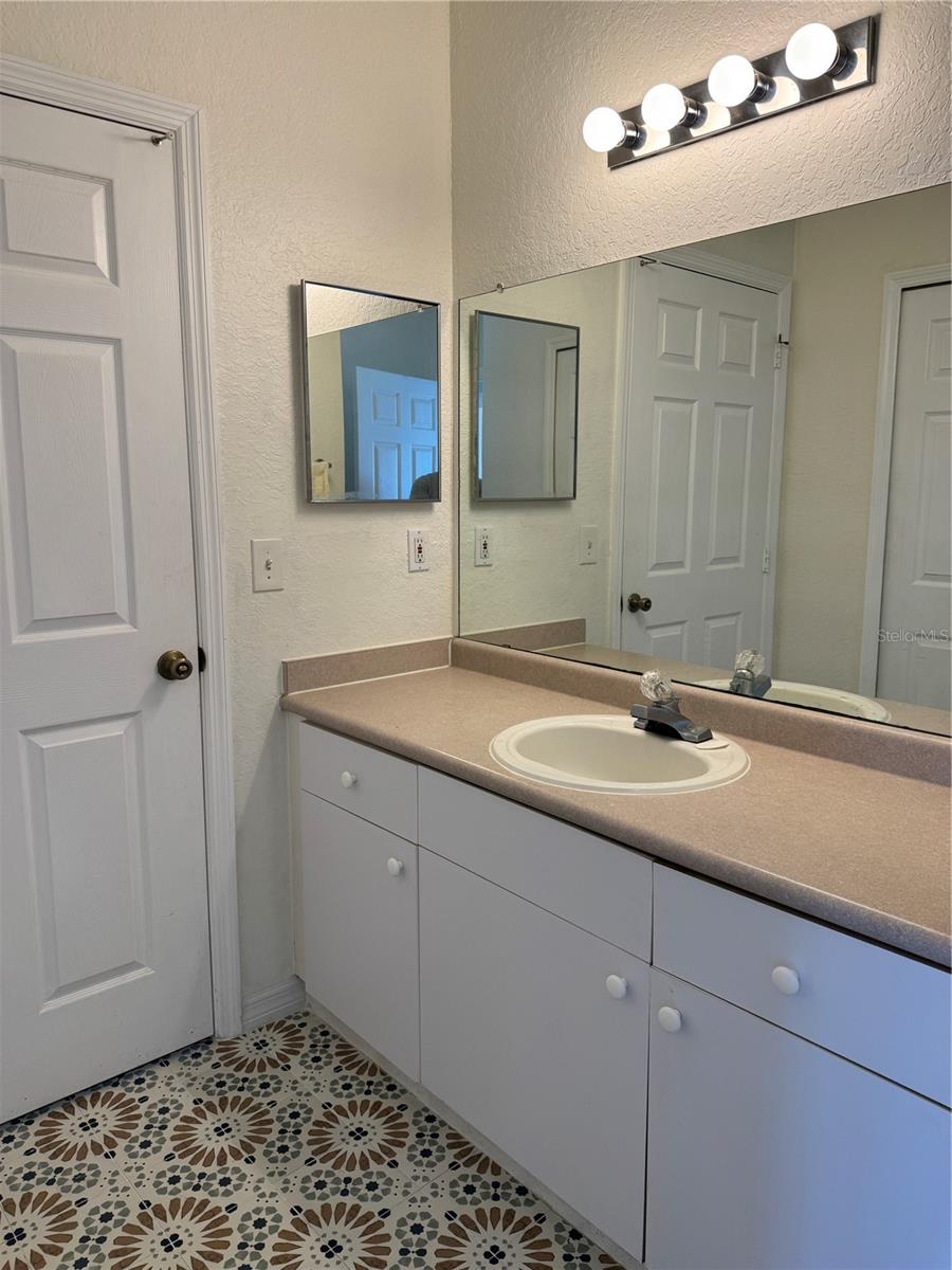 2314 Midtown Ter #1128