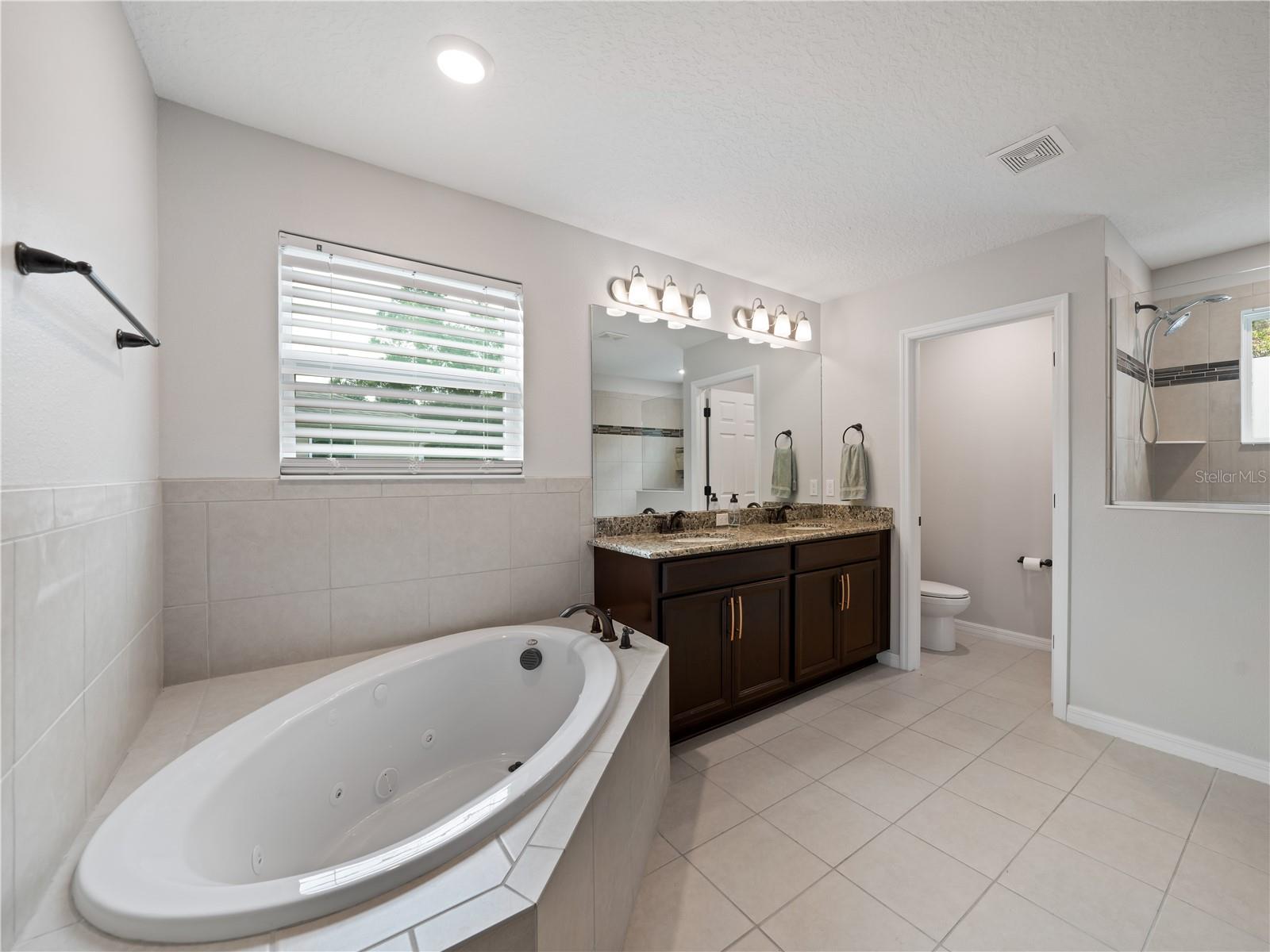 2556 Ocoee Reserve Ct