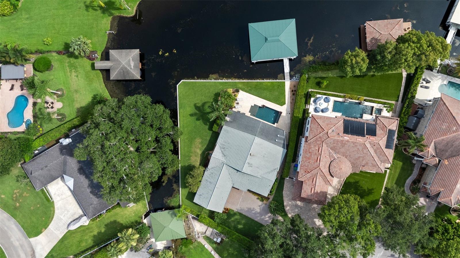 9070 Ron Den Ln