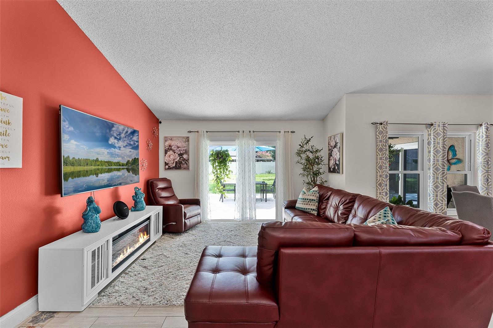 904 WESSON DR