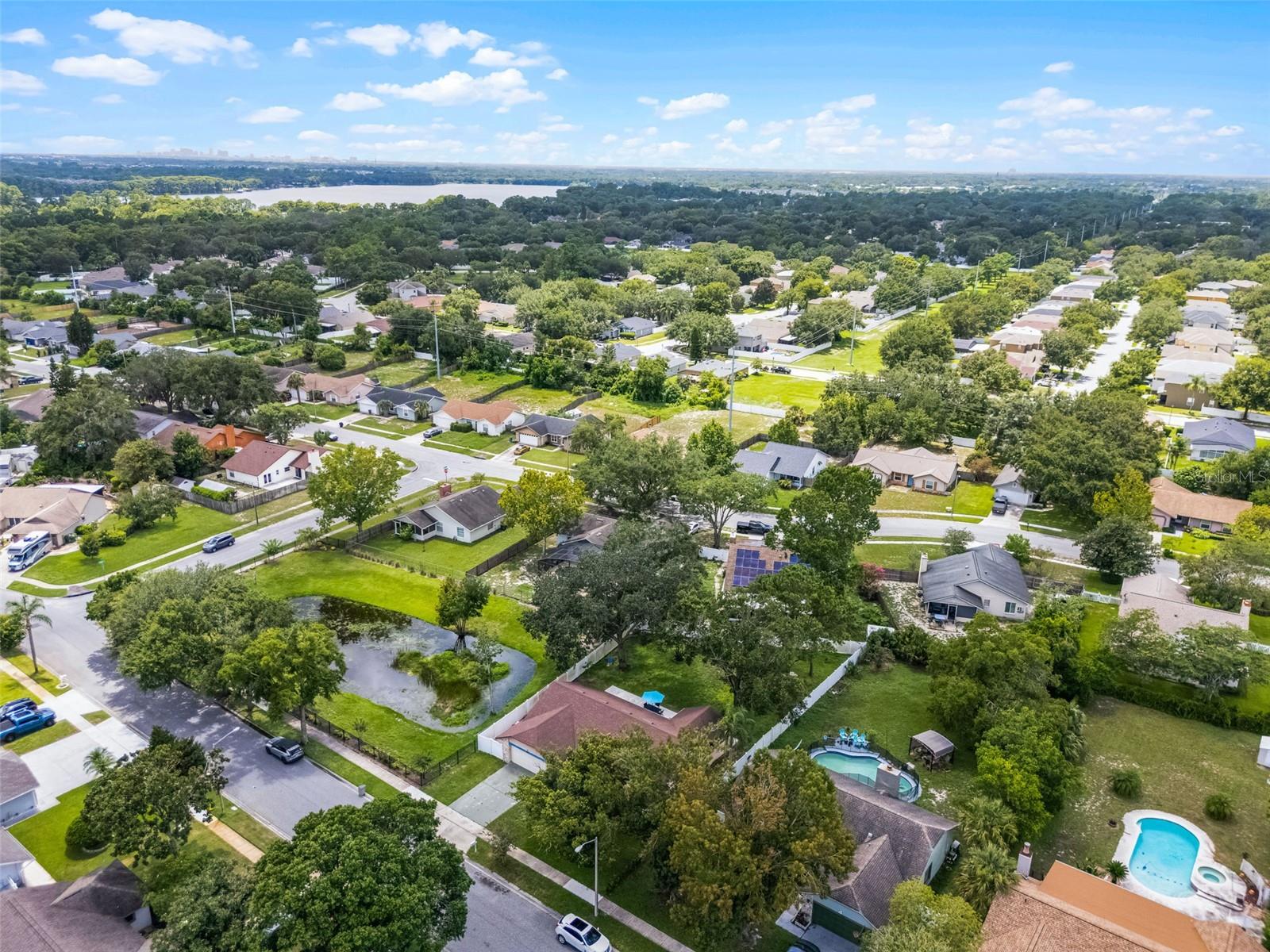 904 WESSON DR