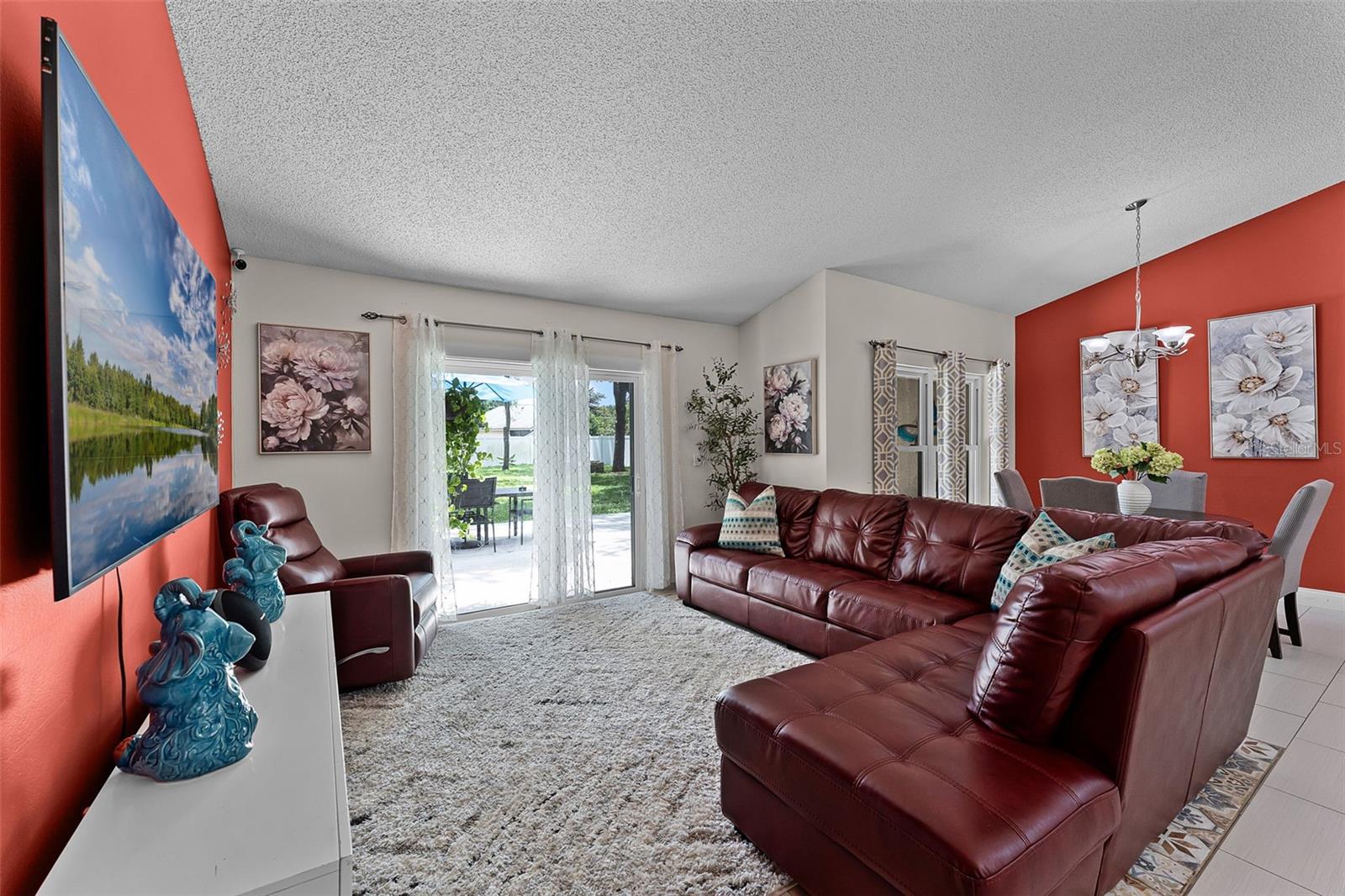 904 WESSON DR