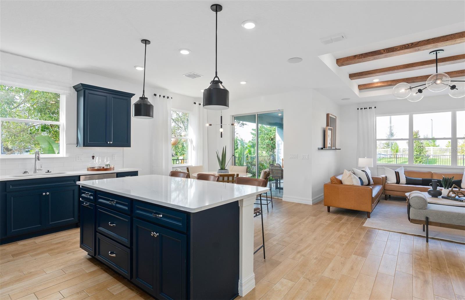 6792 WILLOW VIEW AVE