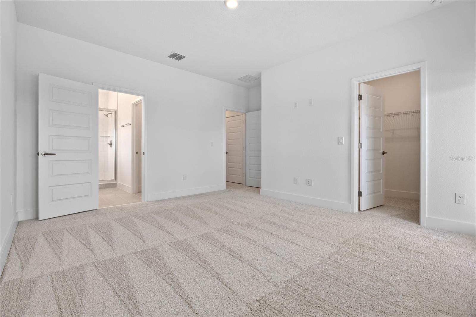 13817 Luna Harvest Ave