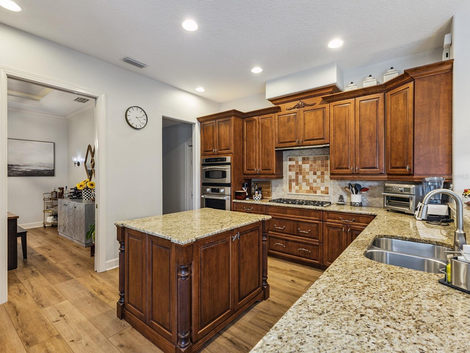 5232 Tildens Grove Blvd