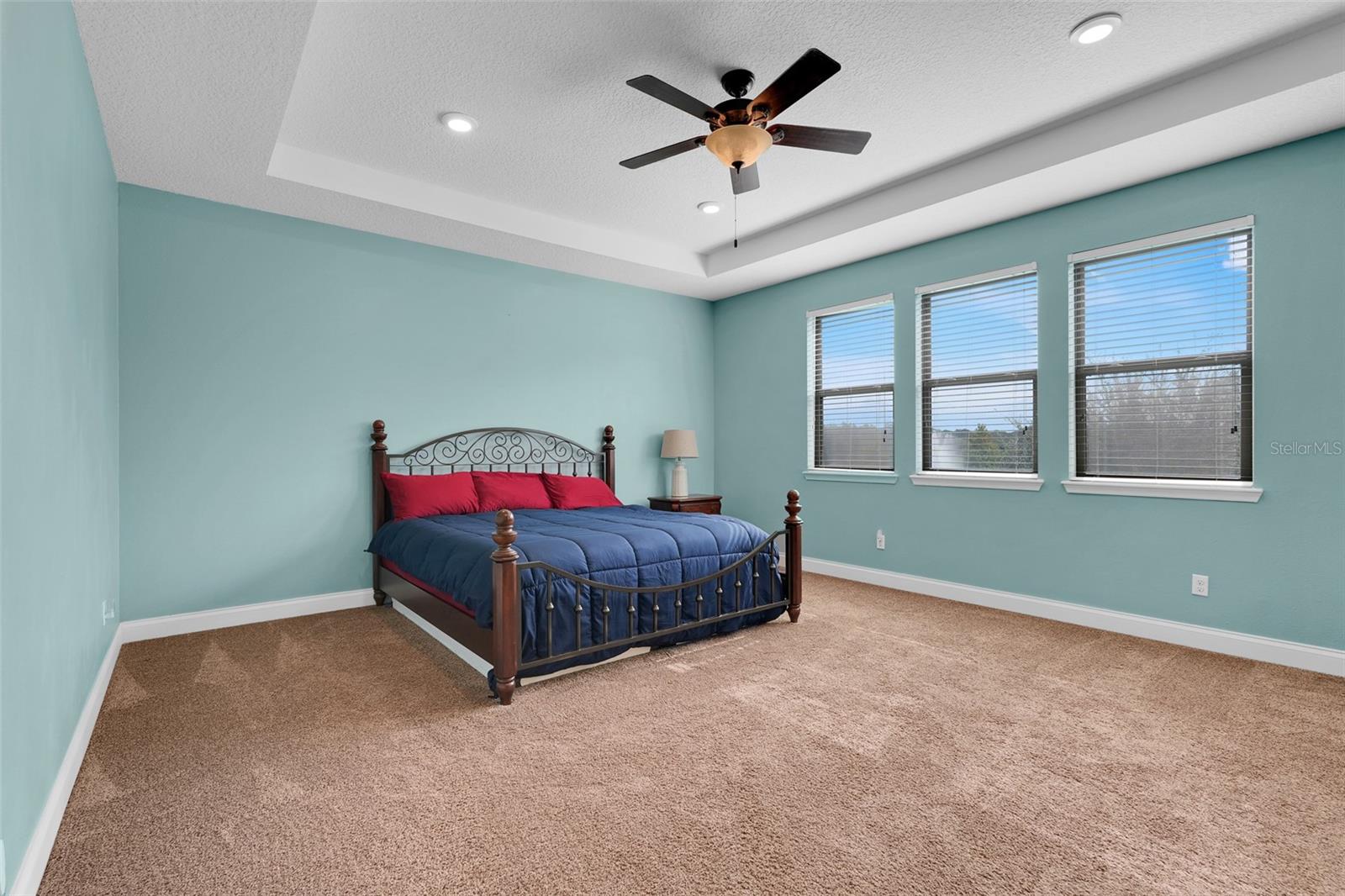 8337 VIVARO ISLE WAY