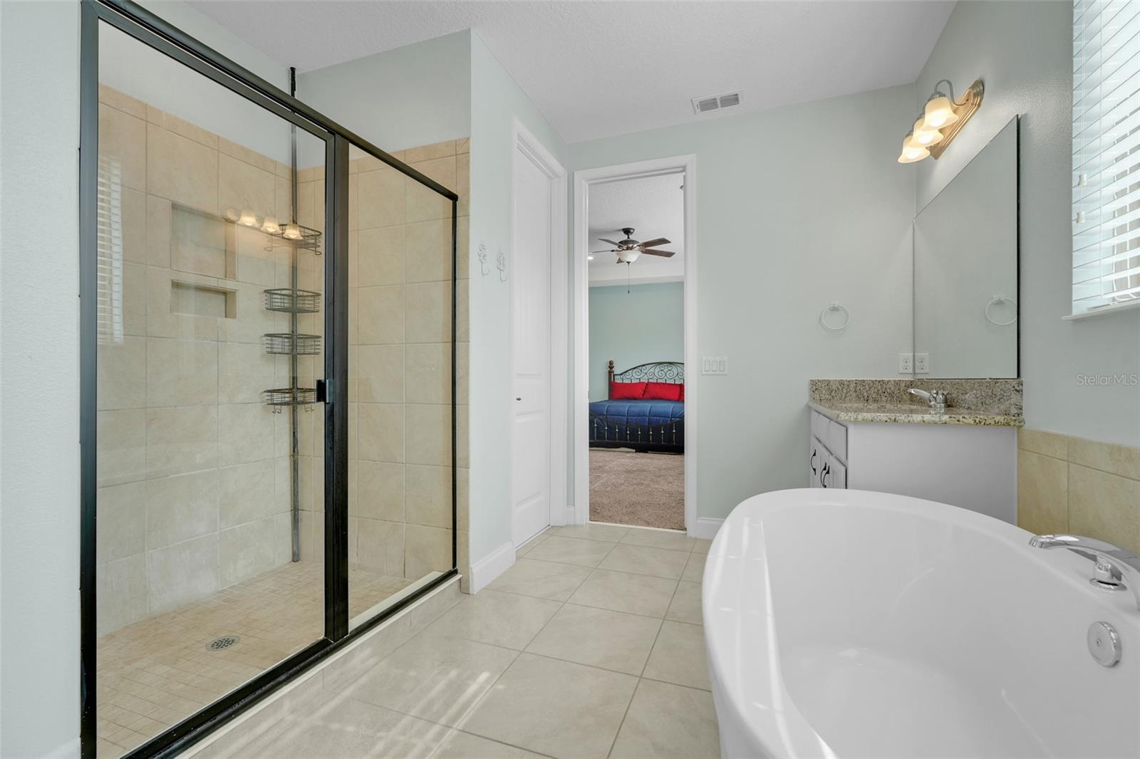 8337 VIVARO ISLE WAY