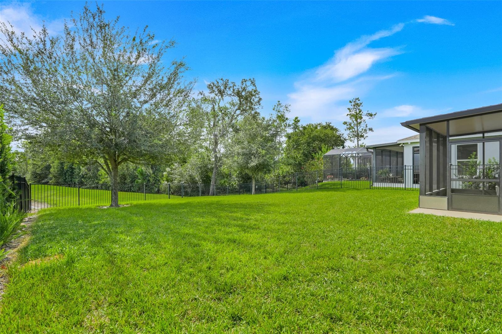 8337 VIVARO ISLE WAY