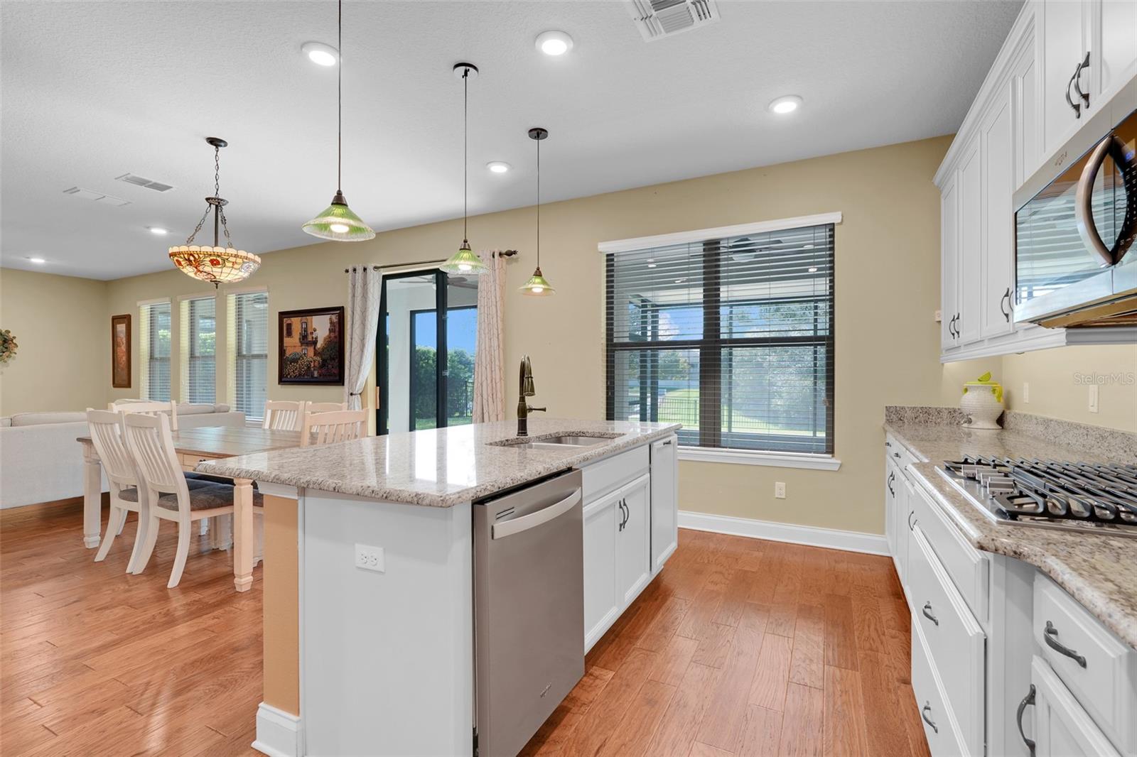 8337 VIVARO ISLE WAY