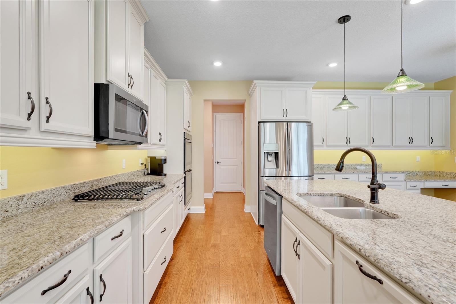 8337 VIVARO ISLE WAY