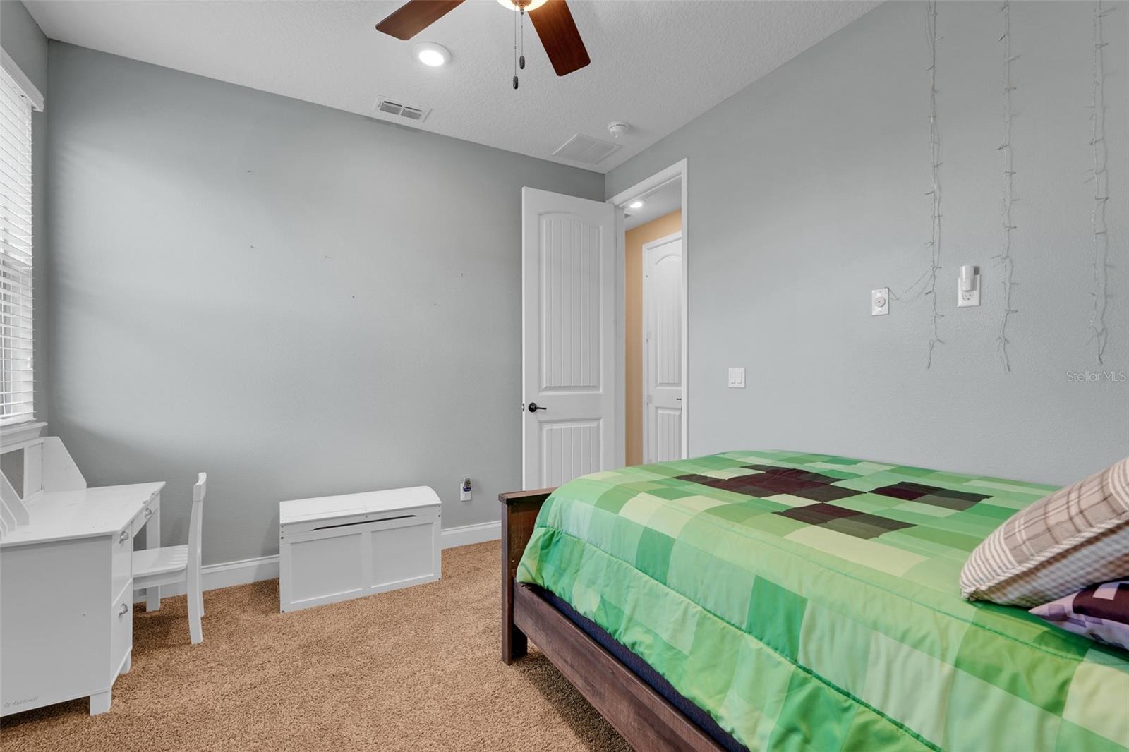 8337 VIVARO ISLE WAY