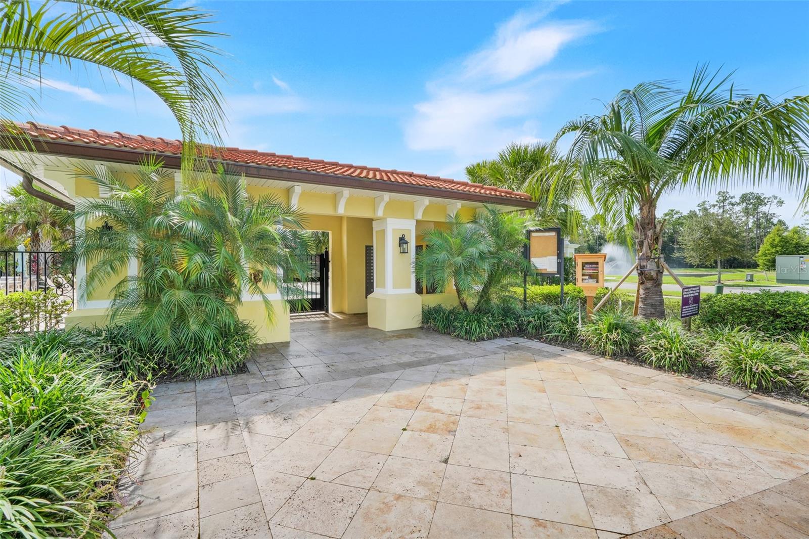 8337 VIVARO ISLE WAY