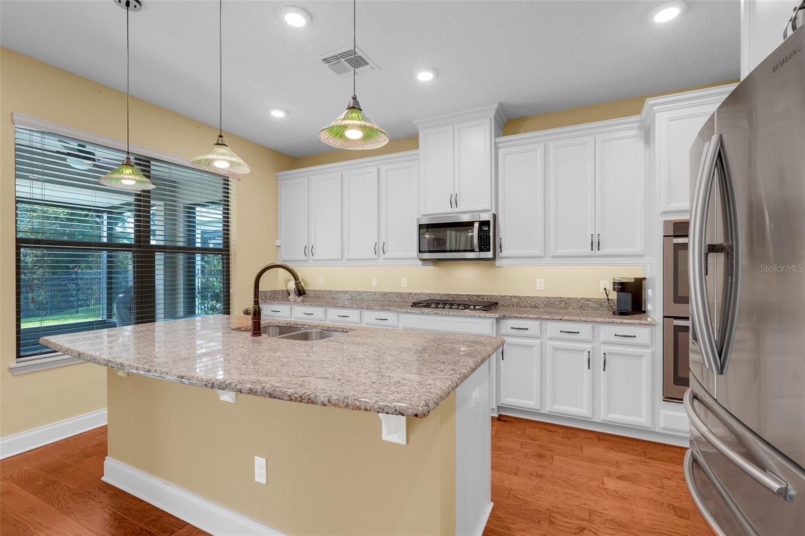 8337 VIVARO ISLE WAY