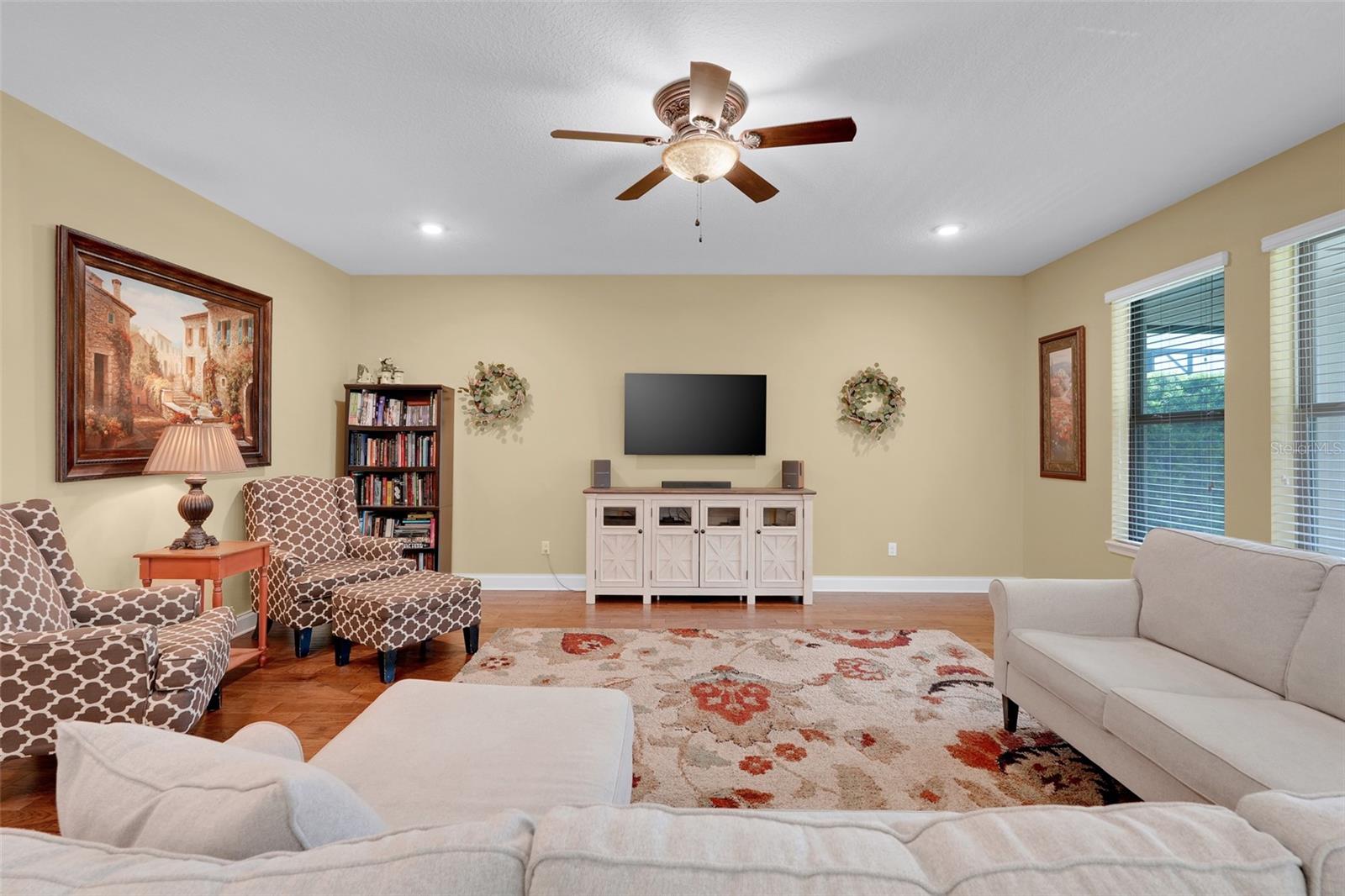 8337 VIVARO ISLE WAY