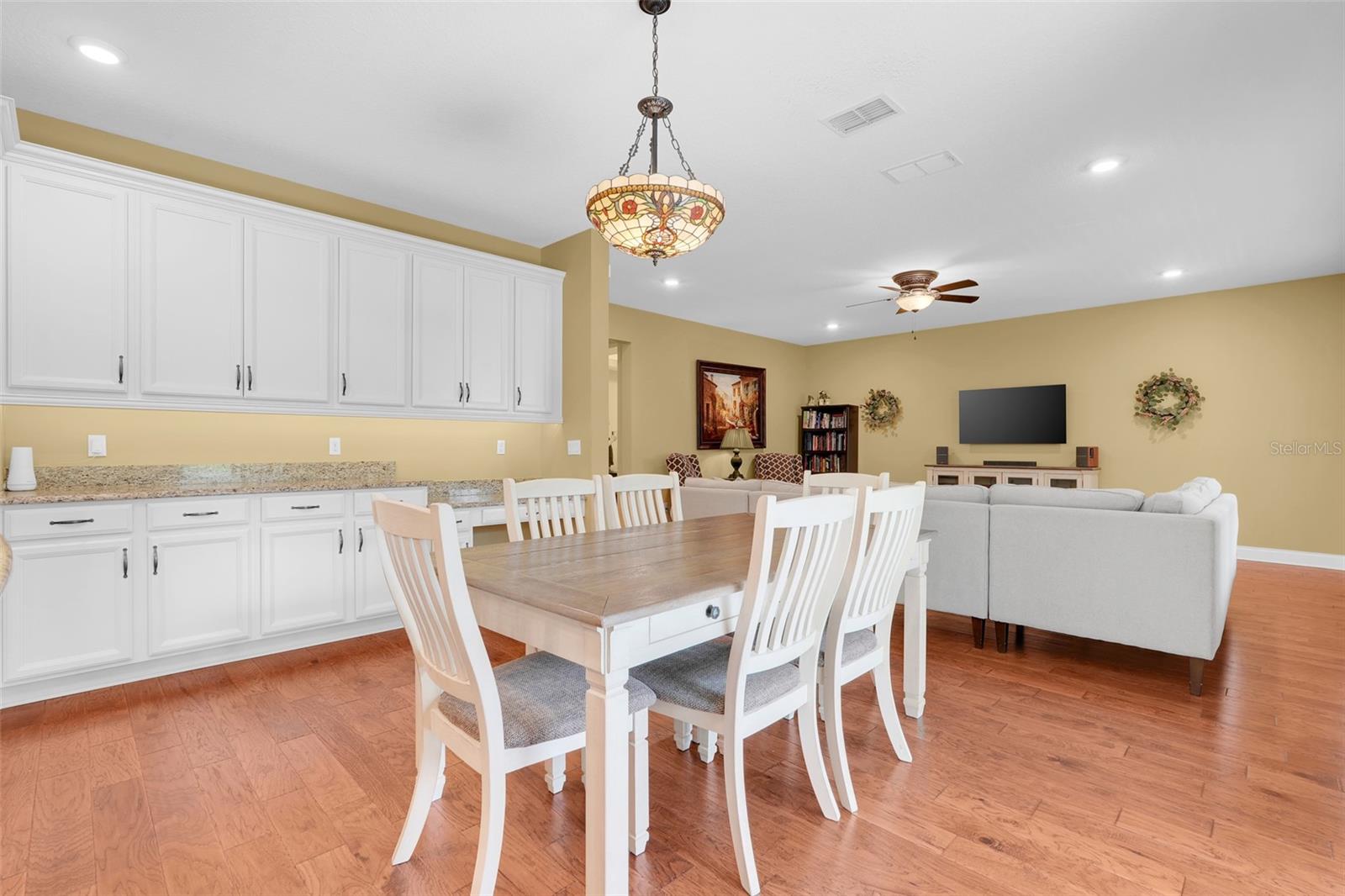 8337 VIVARO ISLE WAY