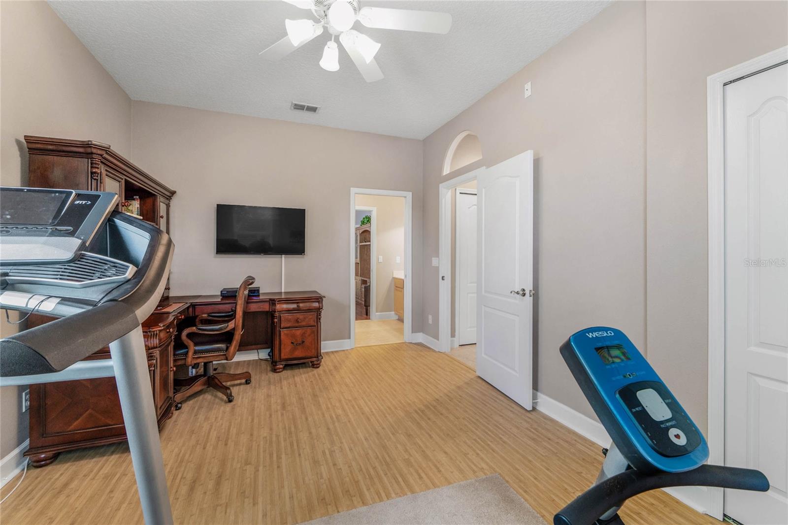 4808 Lorraine Way