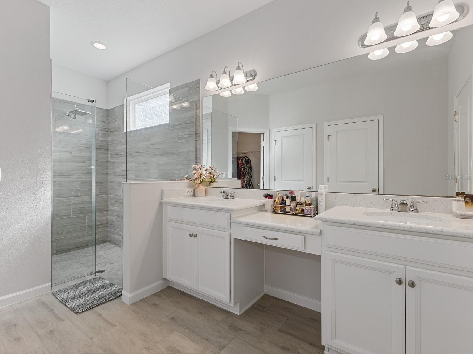 5697 Orange Orchard Dr