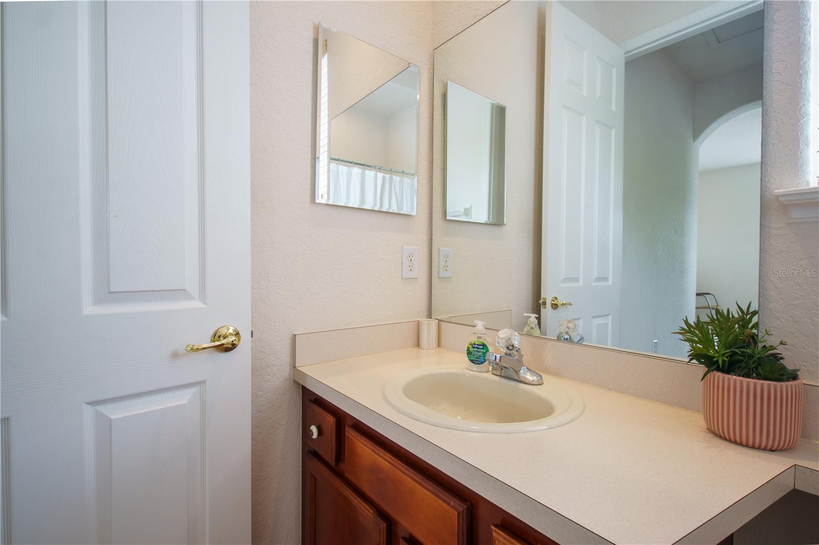 14321 Hampshire Bay Cir