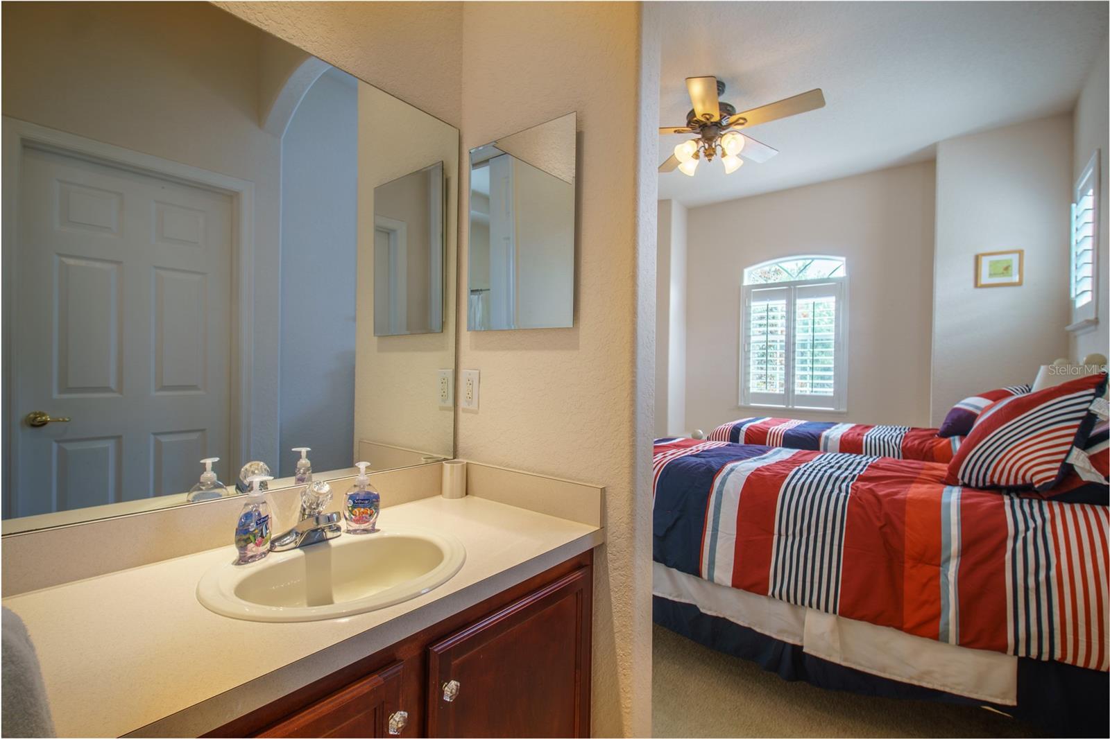 14321 Hampshire Bay Cir