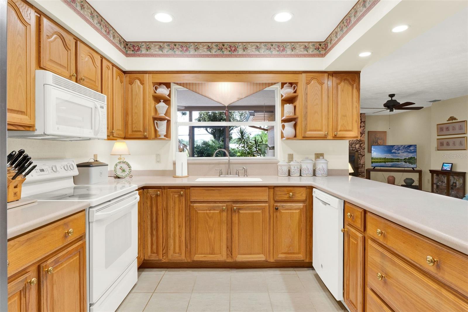 1009 Woodall Dr