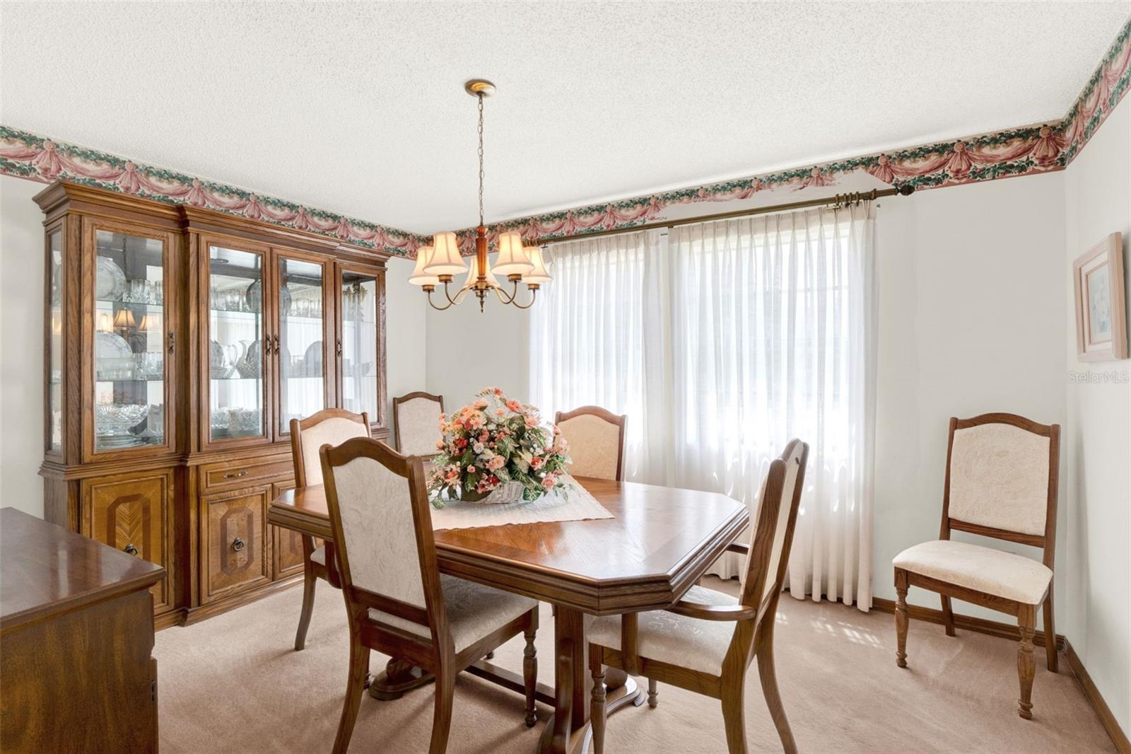 1009 Woodall Dr