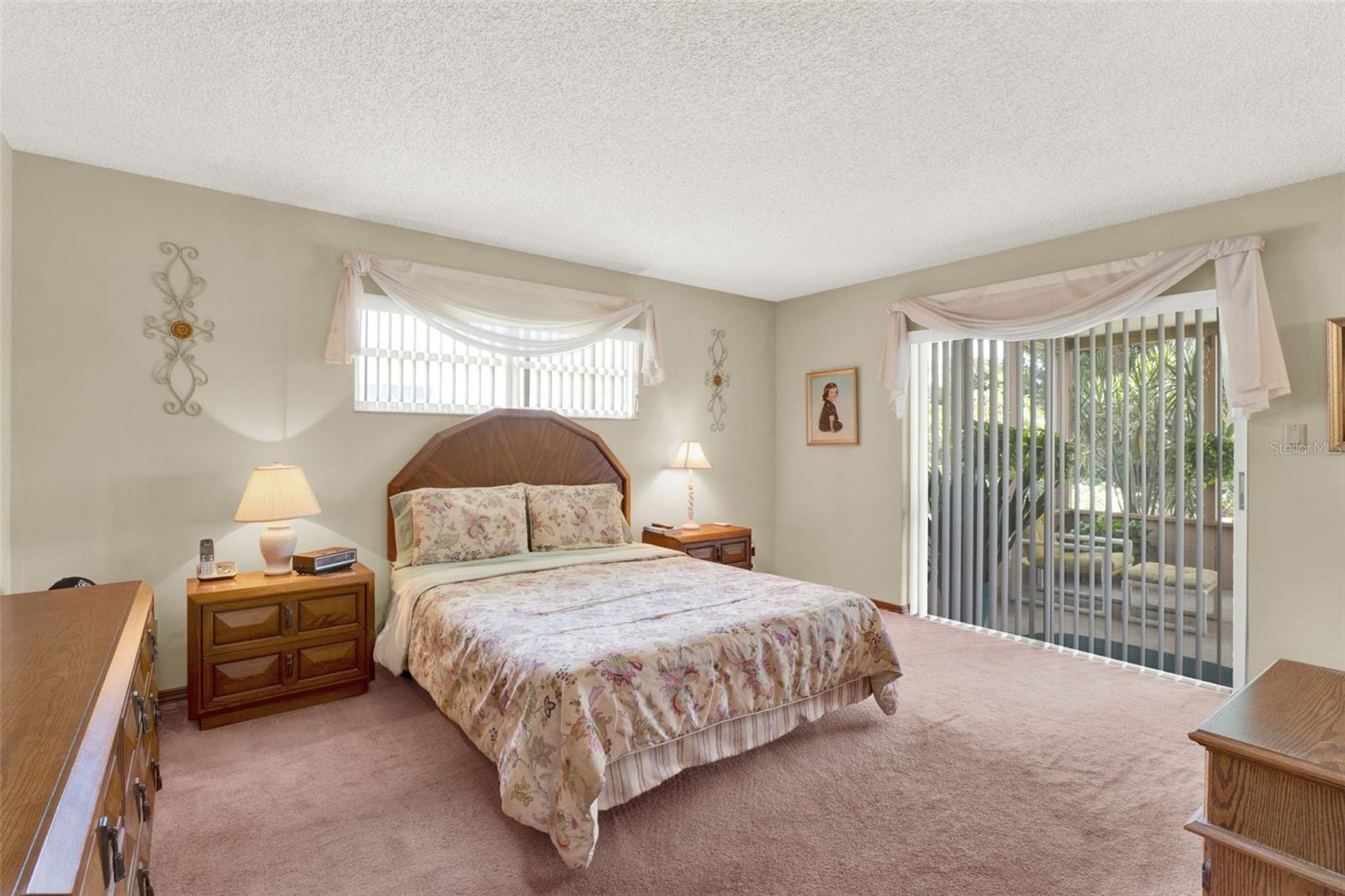 1009 Woodall Dr