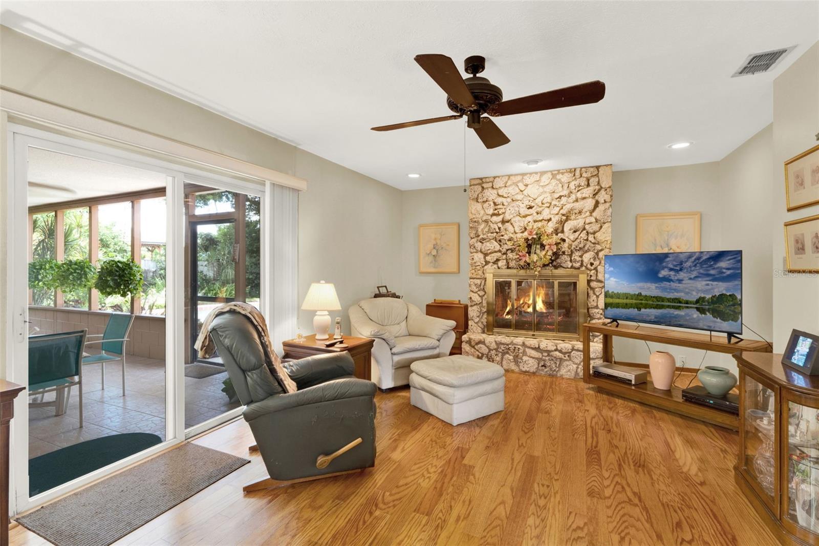 1009 Woodall Dr