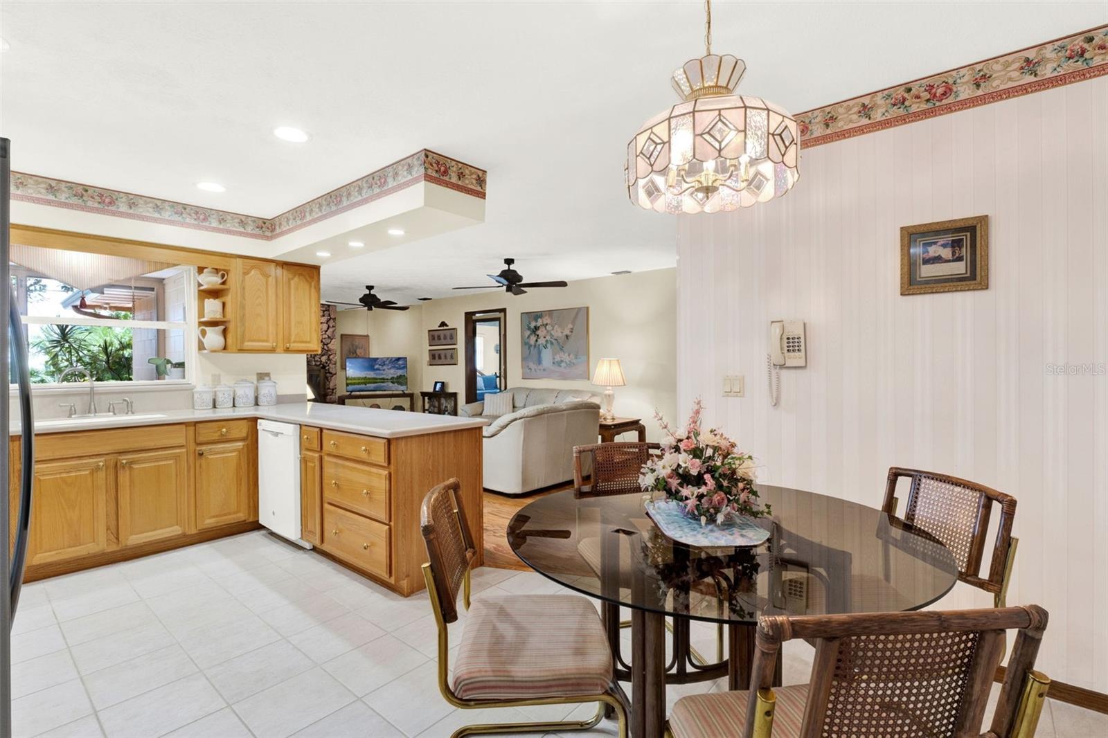 1009 Woodall Dr