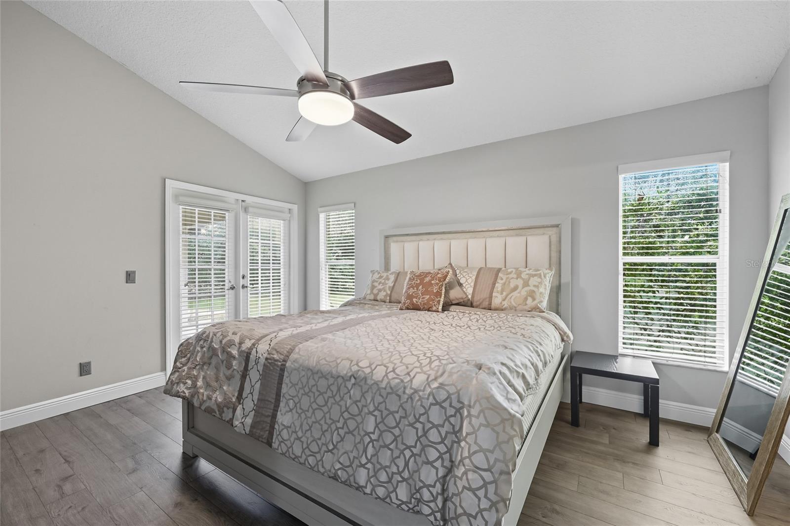 7832 Rollingridge Ct