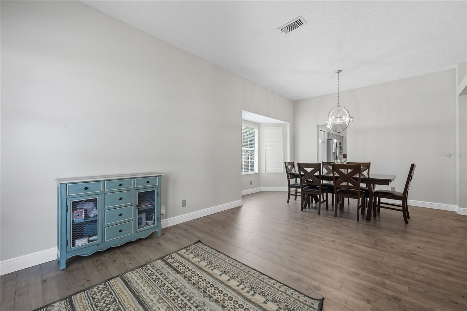 7832 Rollingridge Ct