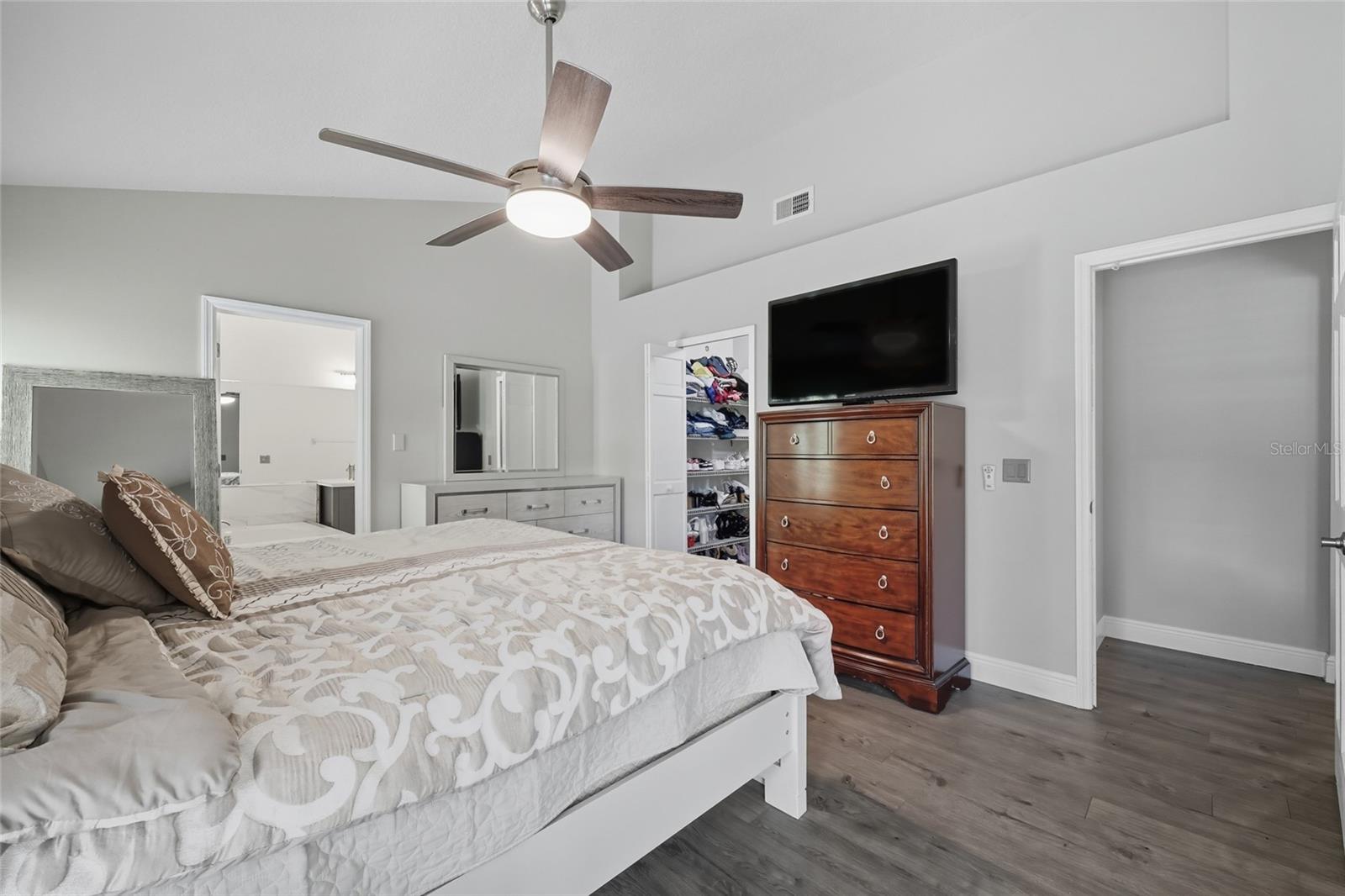 7832 Rollingridge Ct