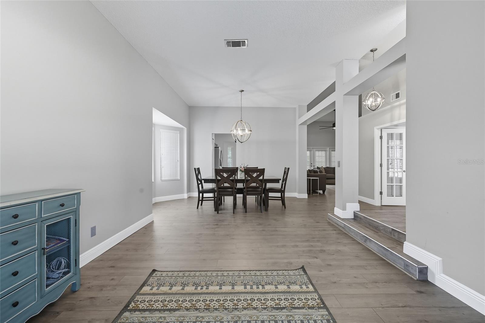 7832 Rollingridge Ct