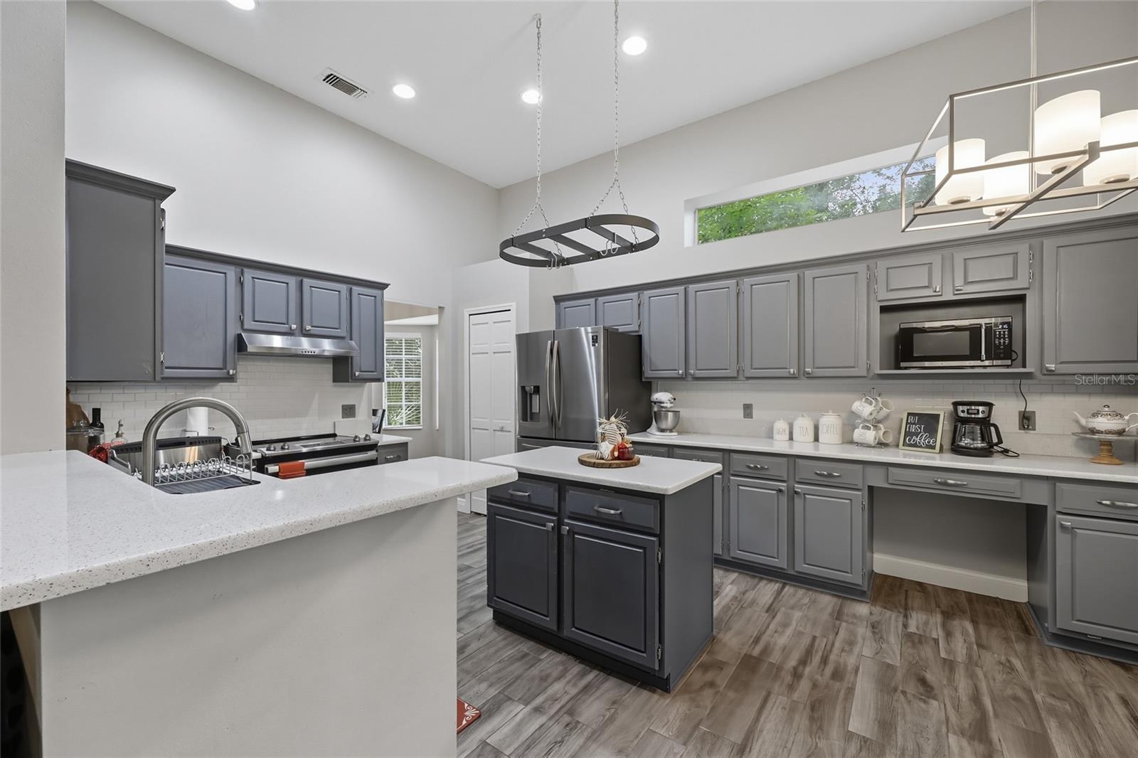 7832 Rollingridge Ct