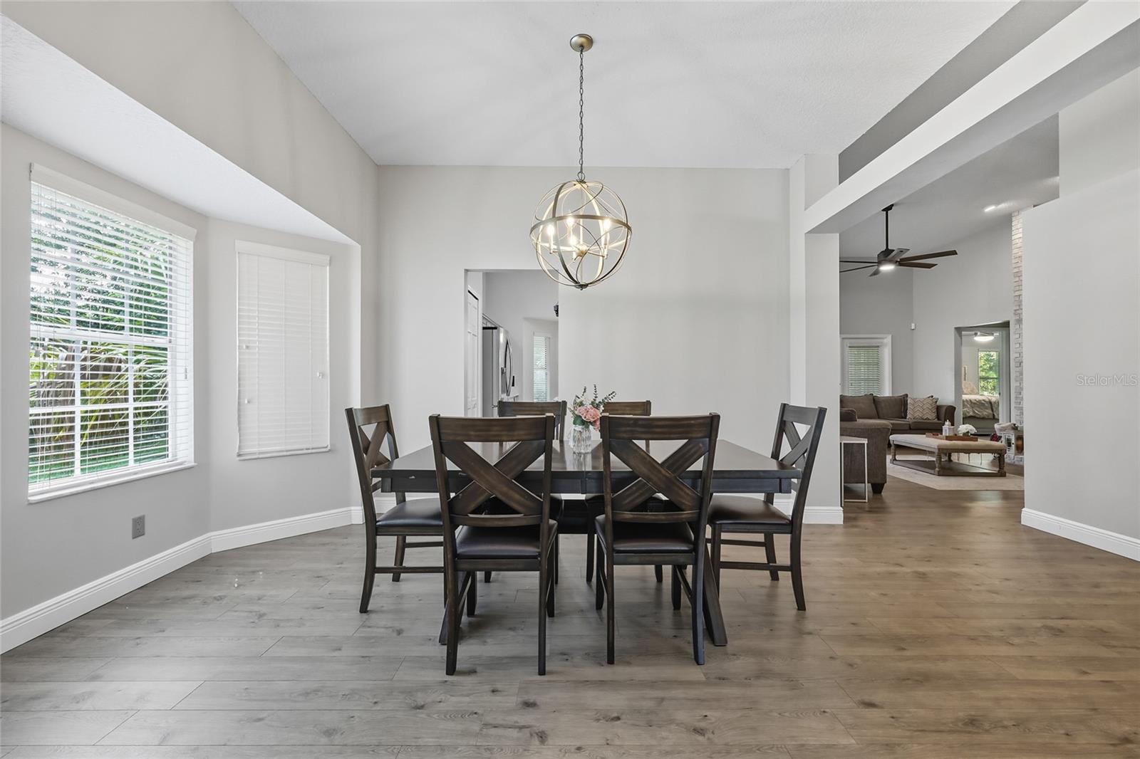 7832 Rollingridge Ct